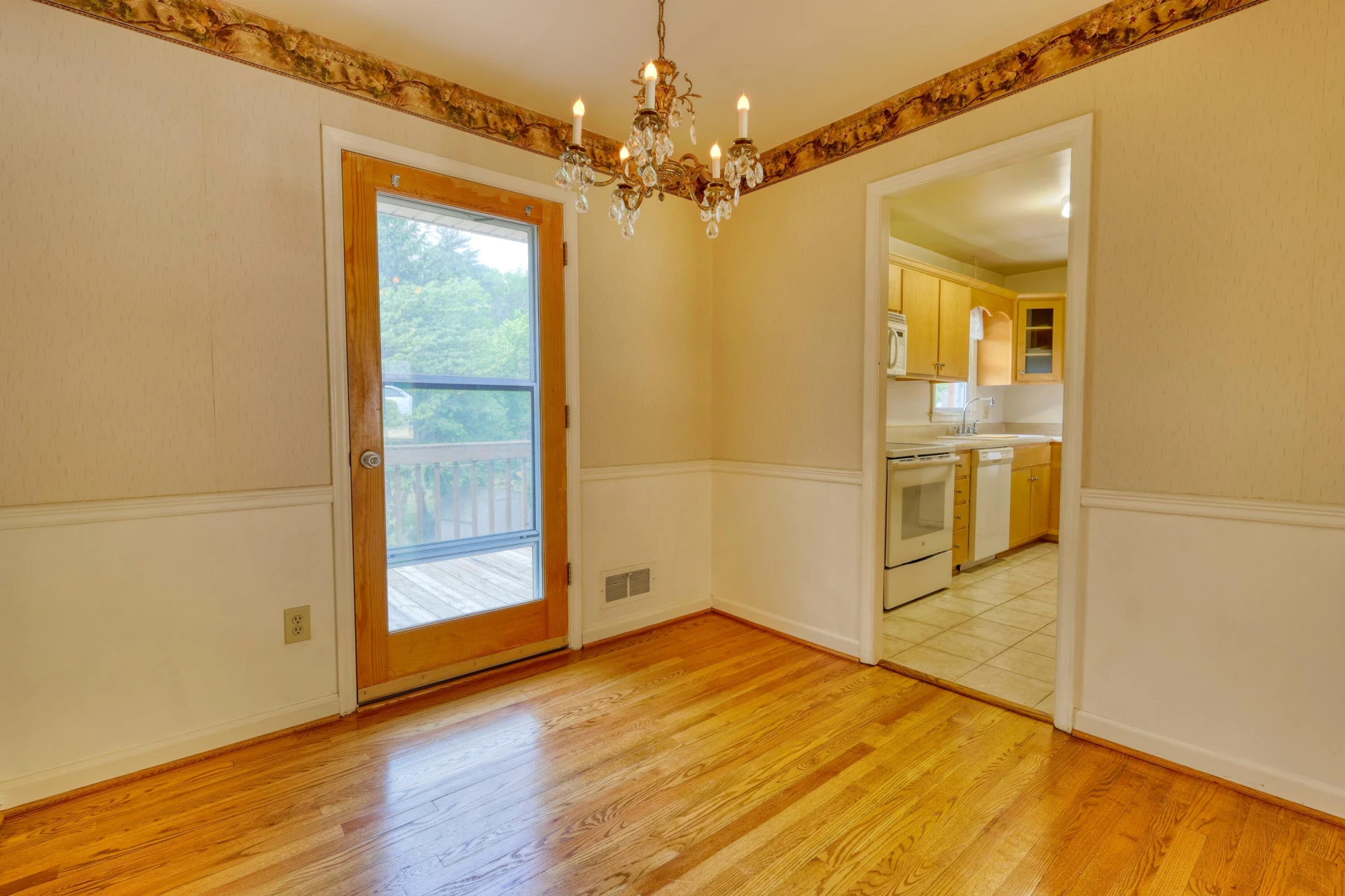 5410 Warwood DR - Photo 13