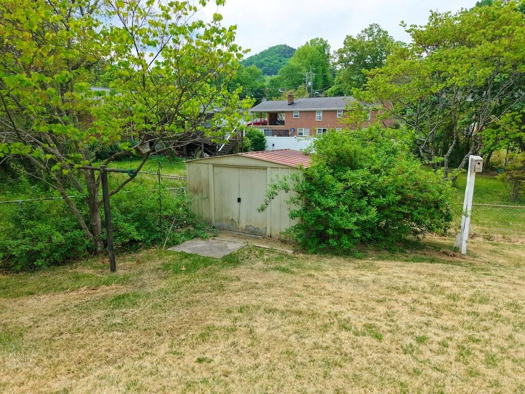 5410 Warwood DR - Photo 24