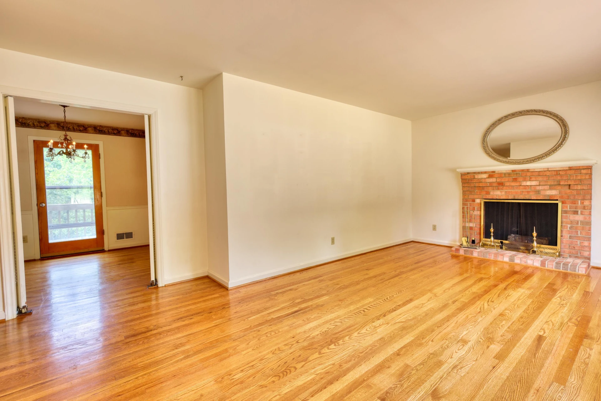 5410 Warwood DR - Photo 4