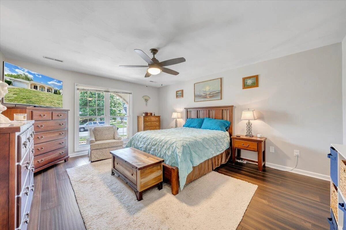1721 Mill Pond DR - Photo 24