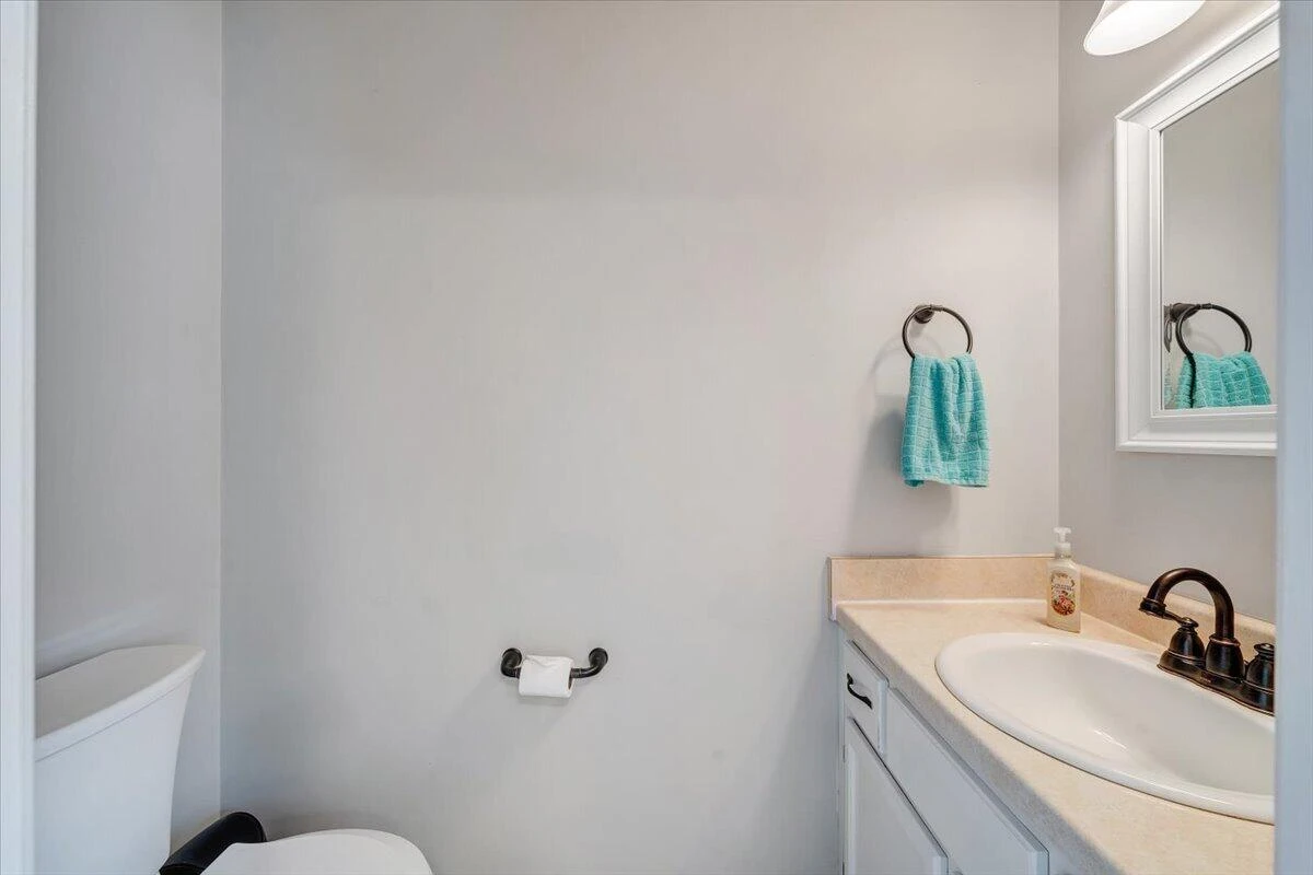 1721 Mill Pond DR - Photo 36