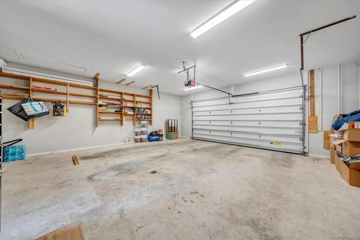 1721 Mill Pond DR - Photo 37