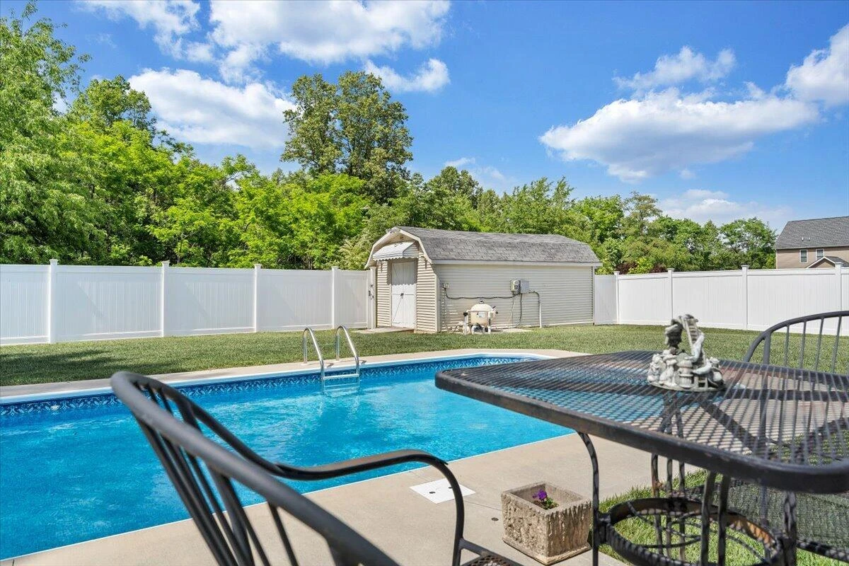 1721 Mill Pond DR - Photo 42