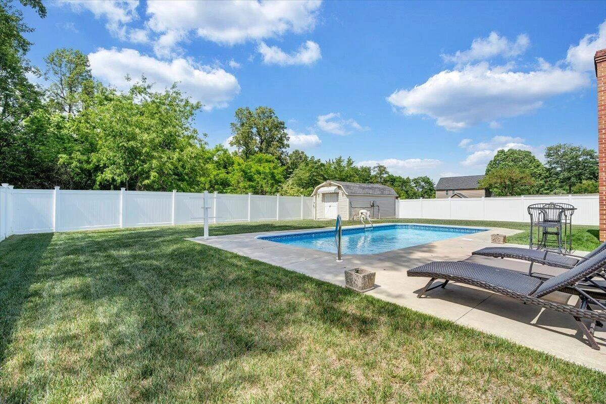 1721 Mill Pond DR - Photo 44