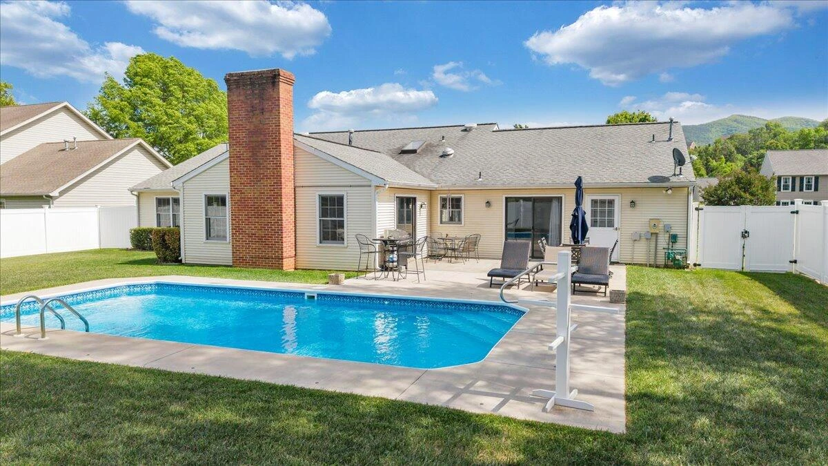 1721 Mill Pond DR - Photo 45