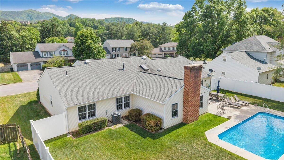 1721 Mill Pond DR - Photo 48