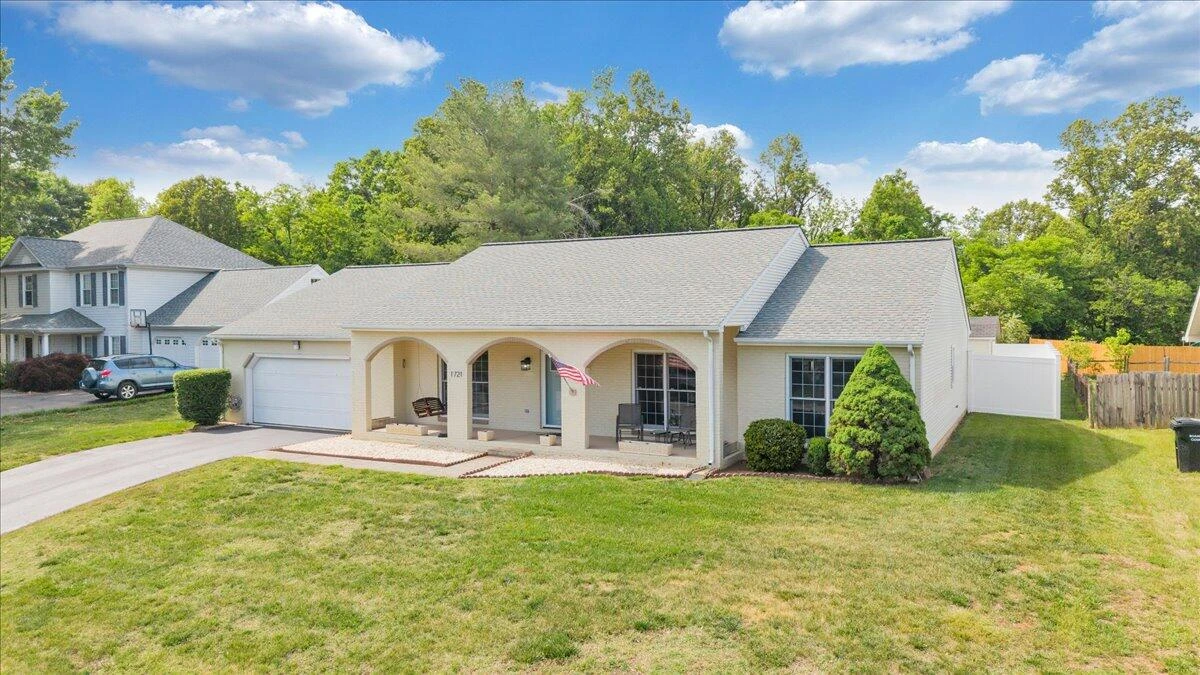 1721 Mill Pond DR - Photo 49