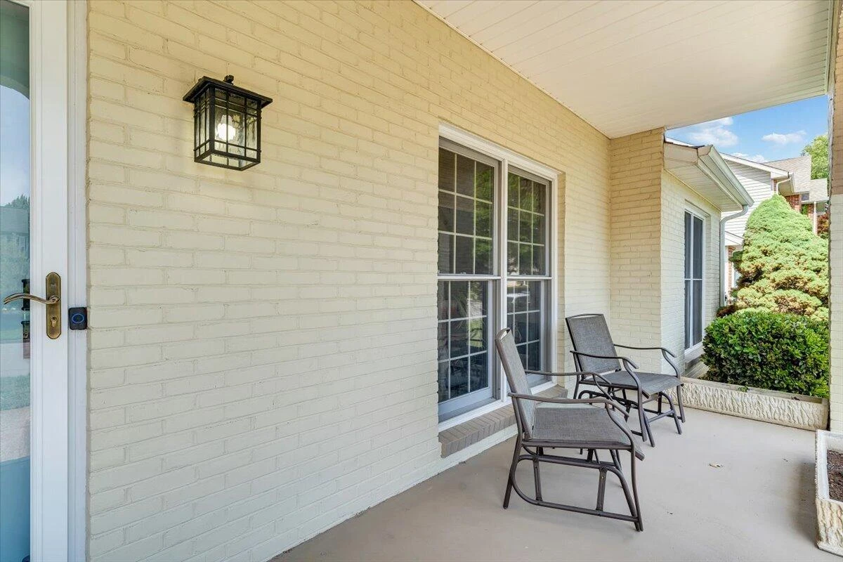 1721 Mill Pond DR - Photo 5