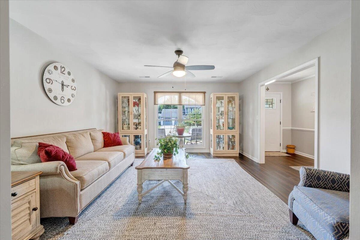 1721 Mill Pond DR - Photo 9