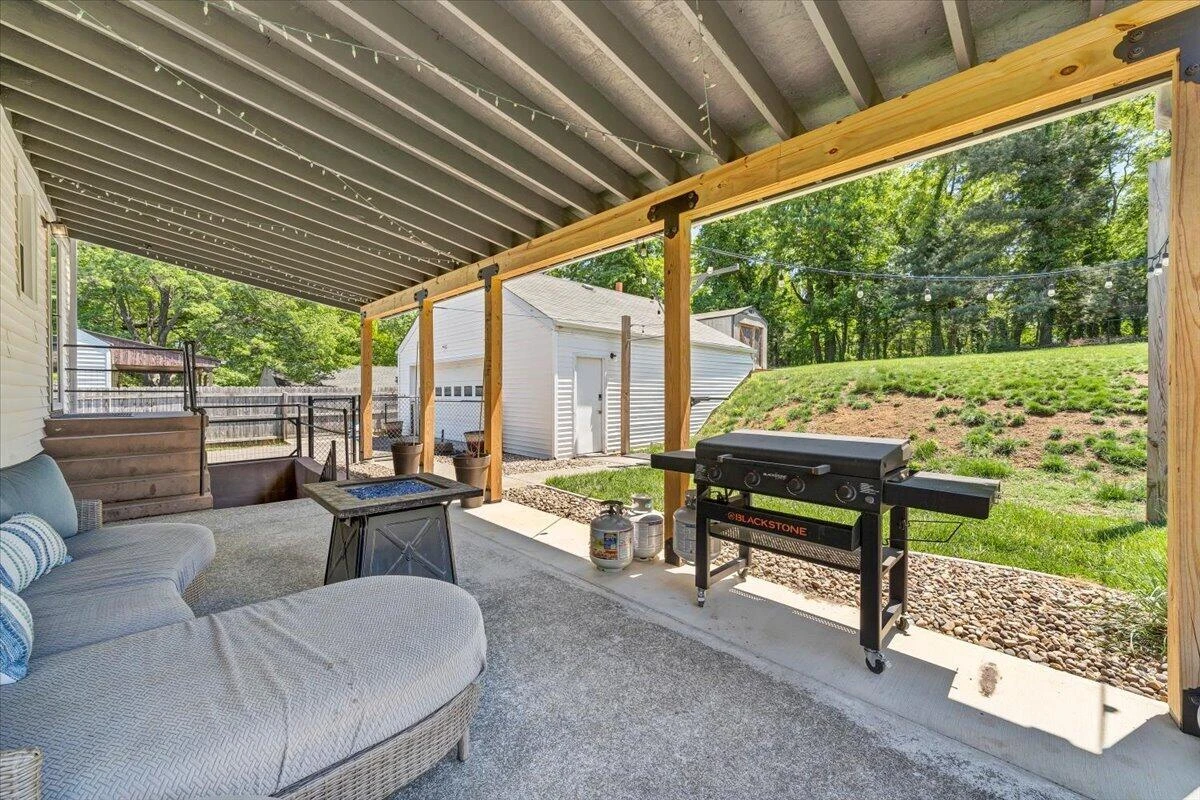 5112 Oak Grove BLVD NW - Photo 3