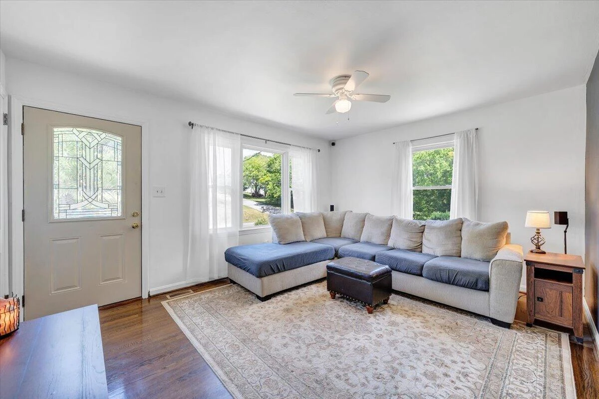 5112 Oak Grove BLVD NW - Photo 5