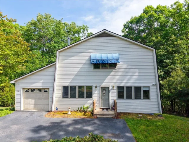 303 Oak Ridge DR