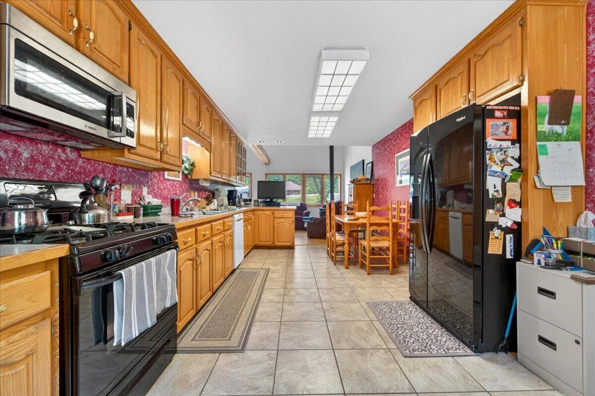 303 Oak Ridge DR - Photo 16