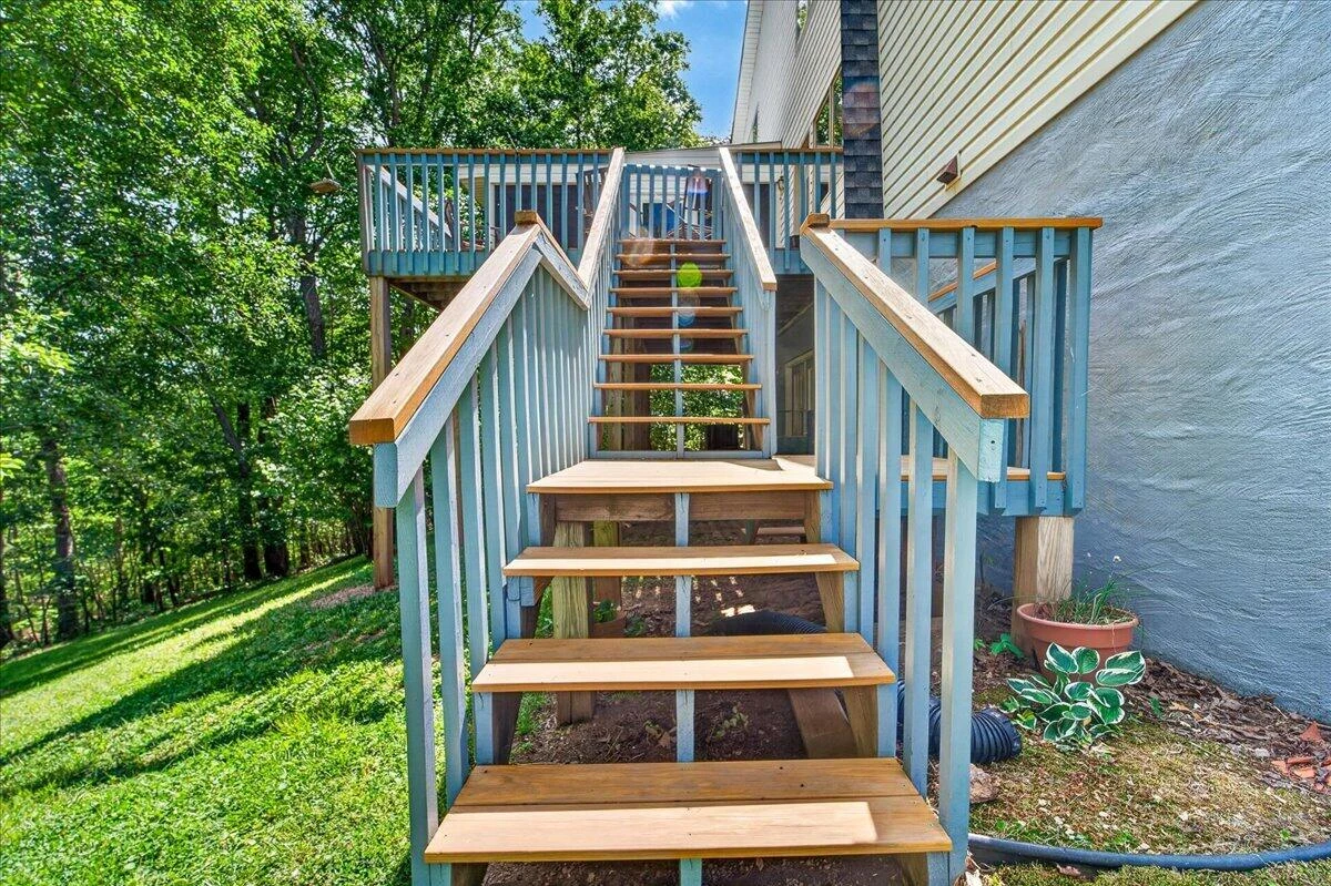 303 Oak Ridge DR - Photo 22