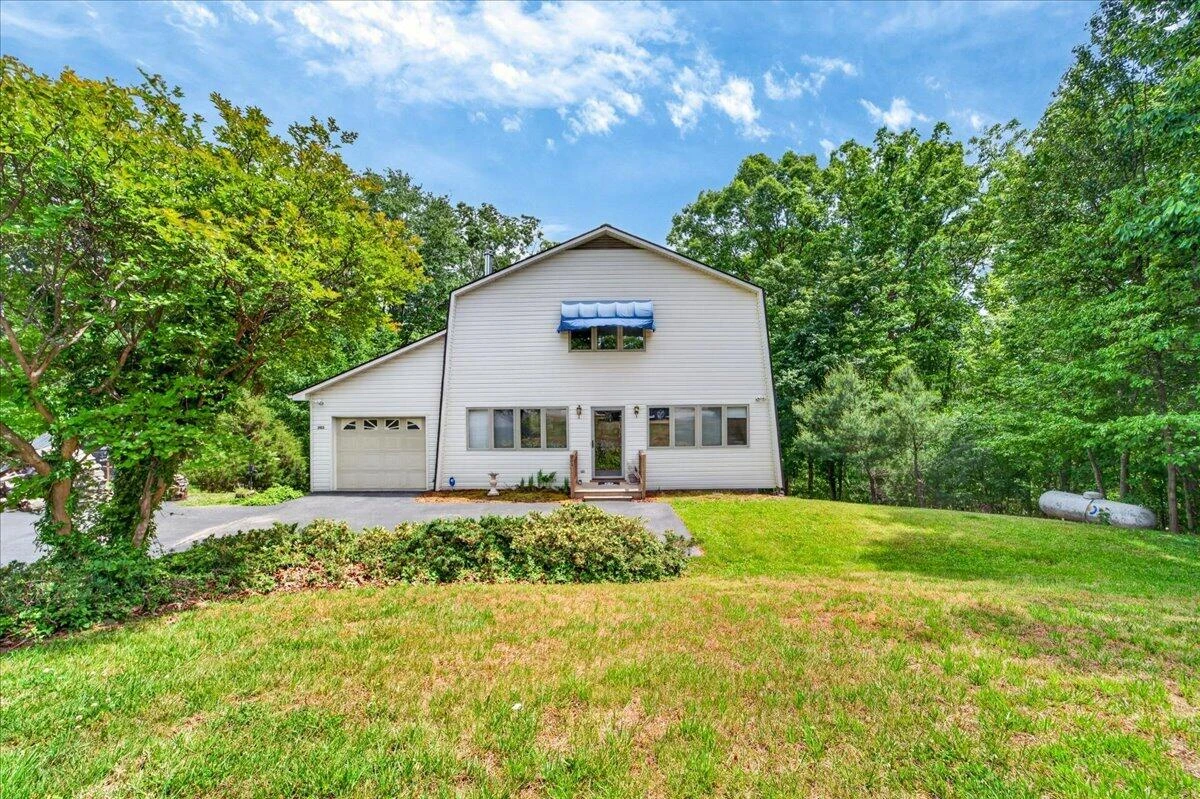 303 Oak Ridge DR - Photo 3