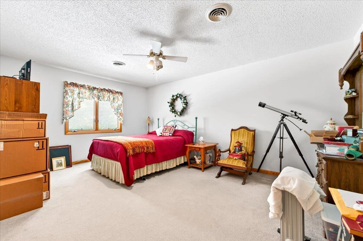 303 Oak Ridge DR - Photo 38