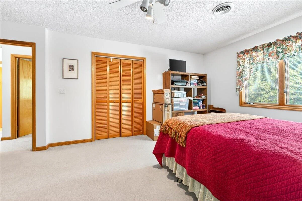 303 Oak Ridge DR - Photo 40