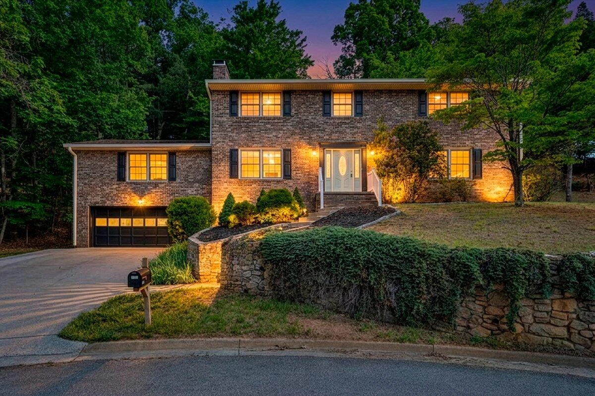 3404 Canter CIR