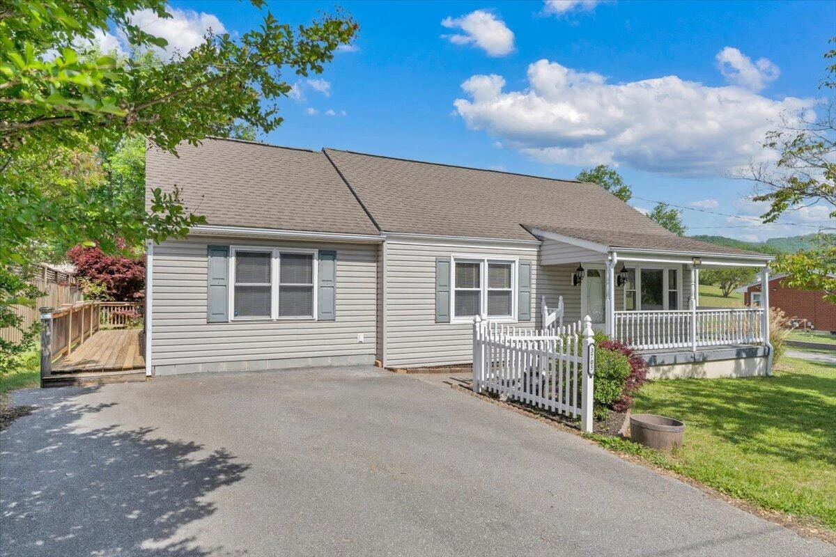 3705 New Spring Branch RD