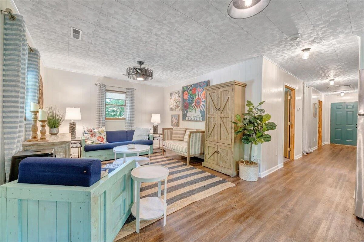 267 Summer LN - Photo 6
