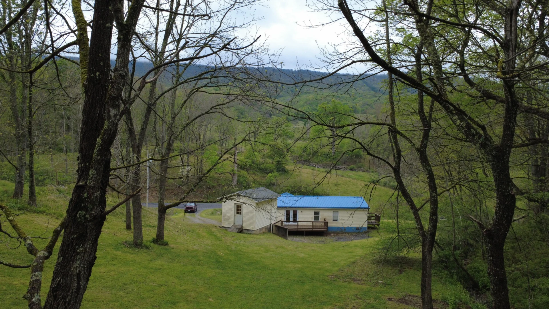 2468 Valley Center RD - Photo 8
