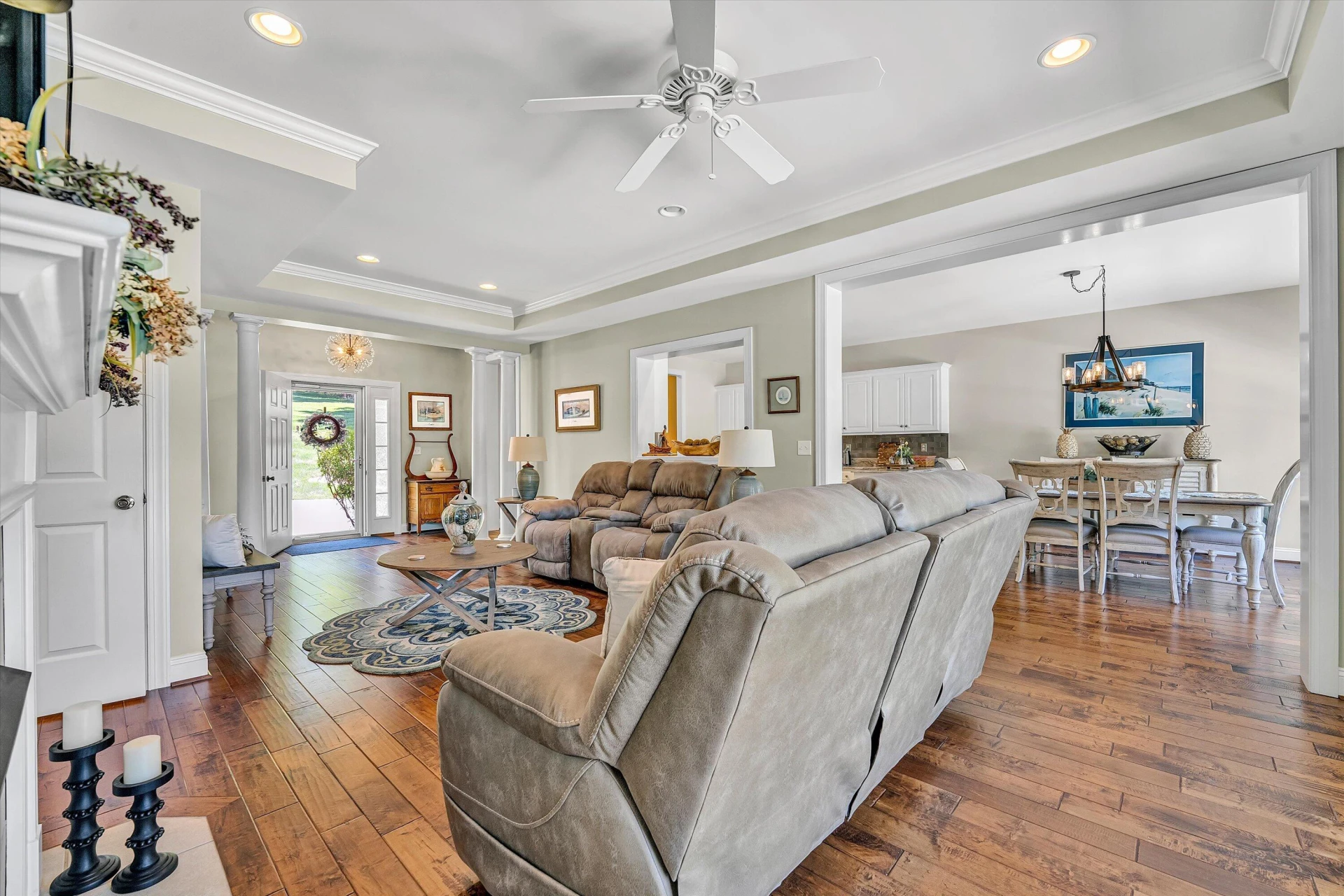 387 Channelview DR - Photo 14