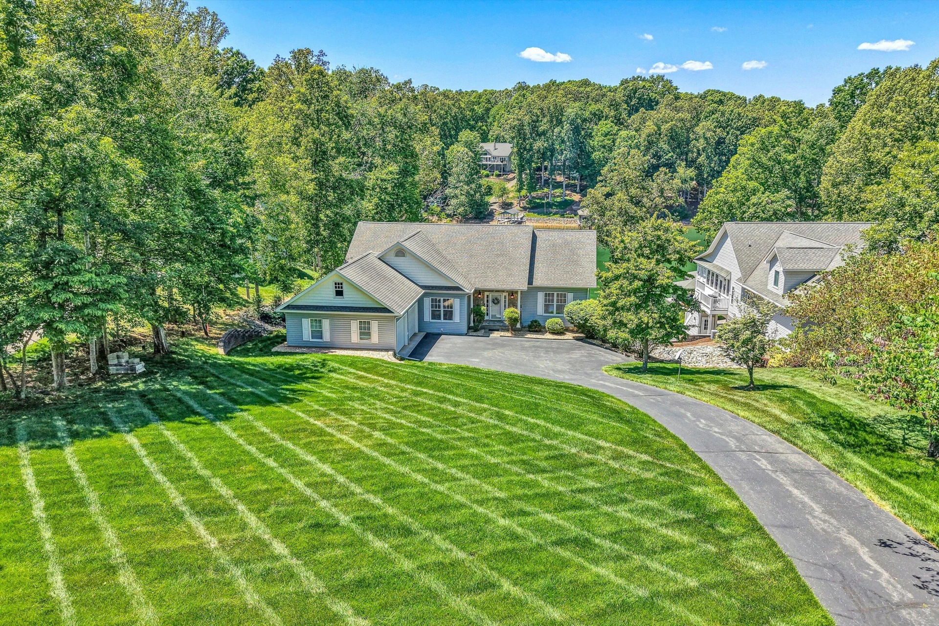 387 Channelview DR - Photo 2