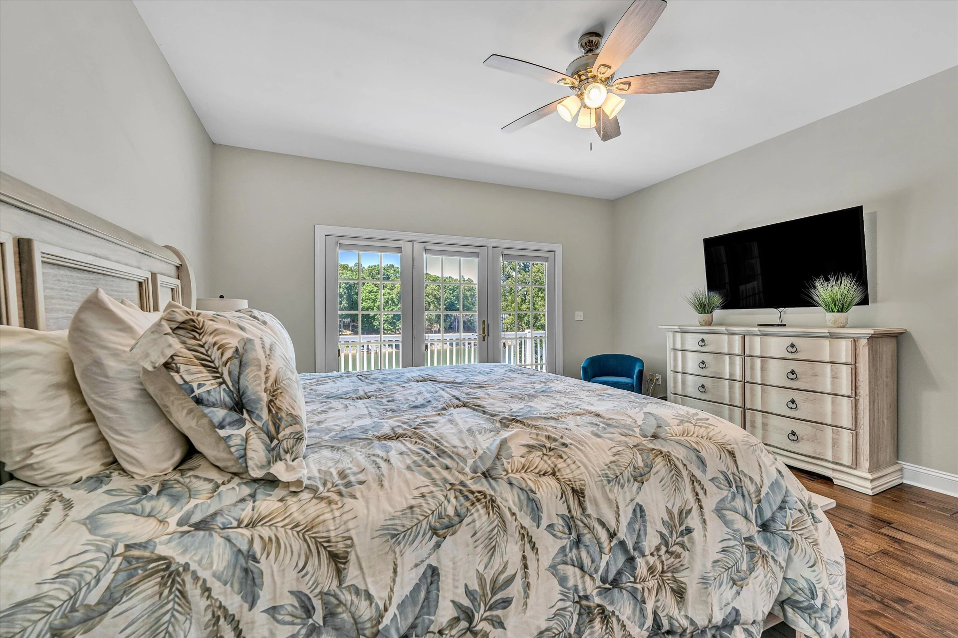 387 Channelview DR - Photo 36