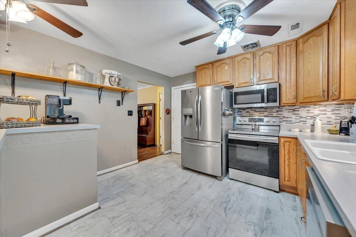933 Martin McNeil RD - Photo 16