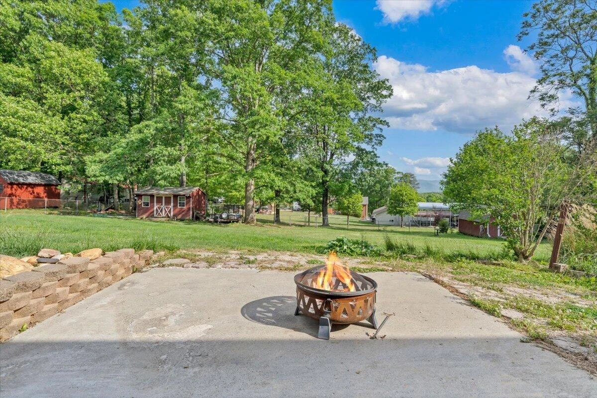 933 Martin McNeil RD - Photo 52
