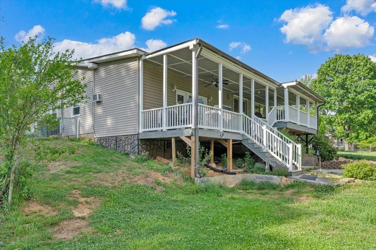 933 Martin McNeil RD - Photo 53