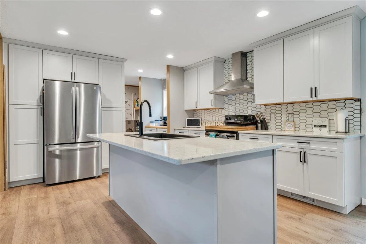 12328 Hardy RD - Photo 16