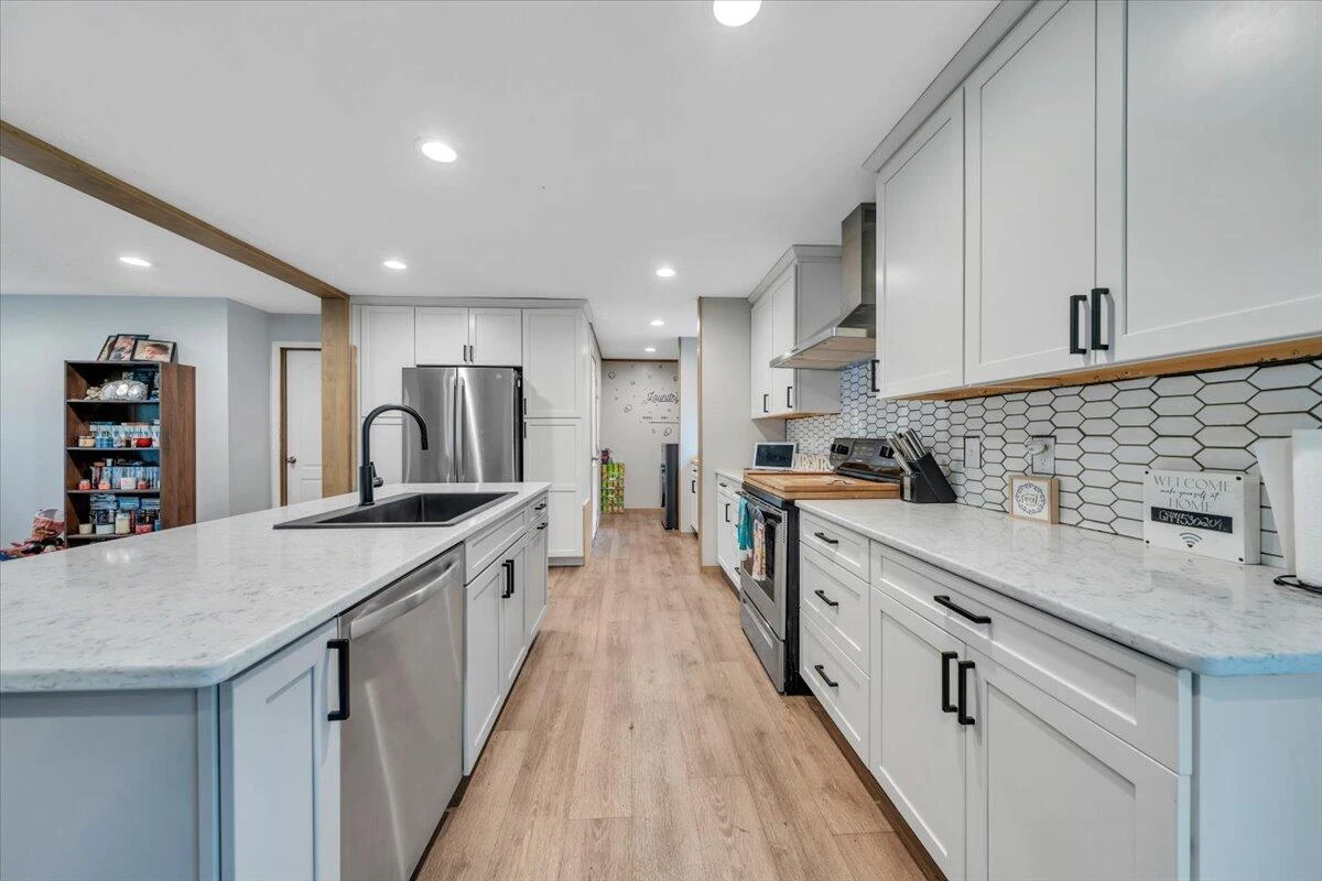 12328 Hardy RD - Photo 17