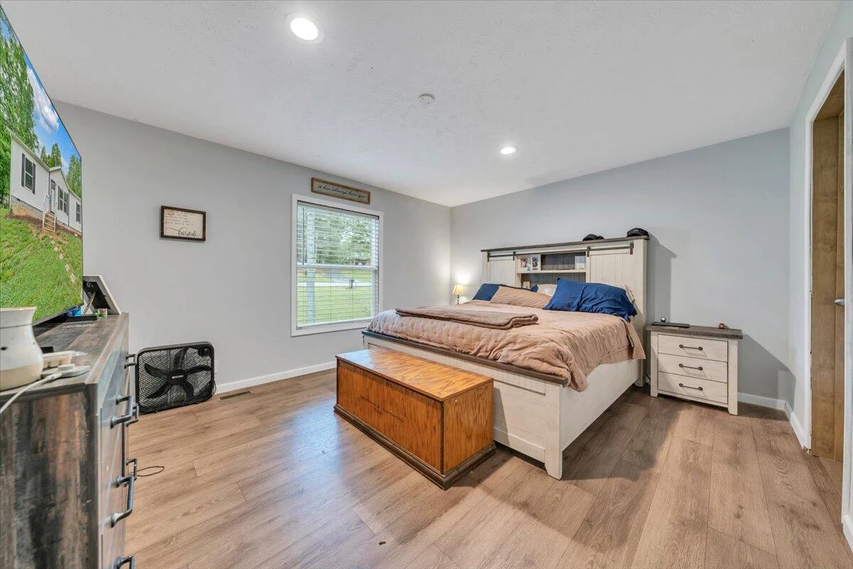 12328 Hardy RD - Photo 24
