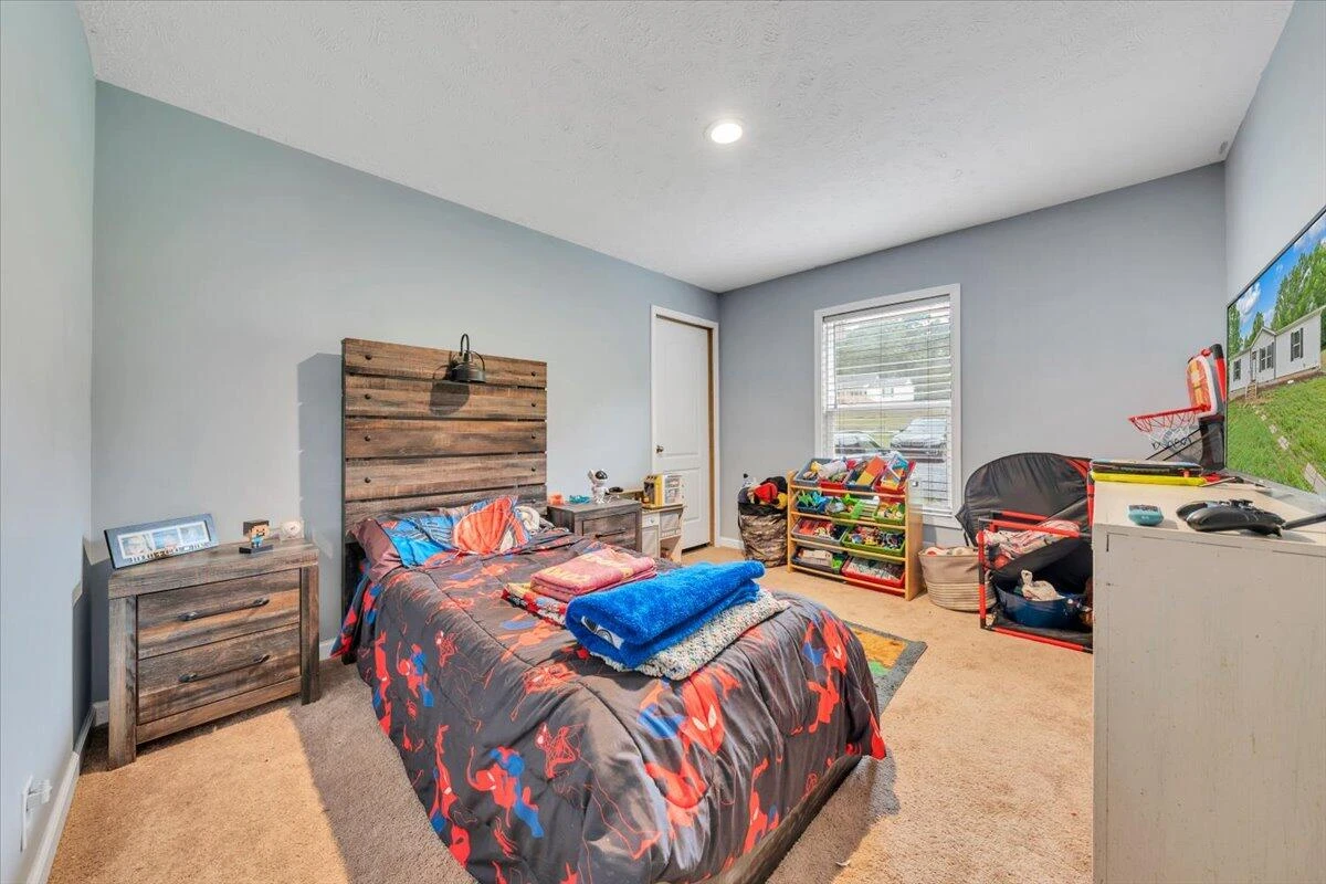 12328 Hardy RD - Photo 31