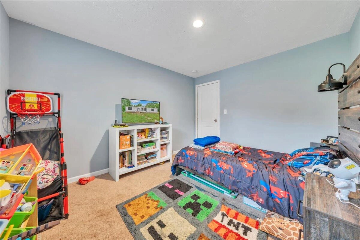 12328 Hardy RD - Photo 32