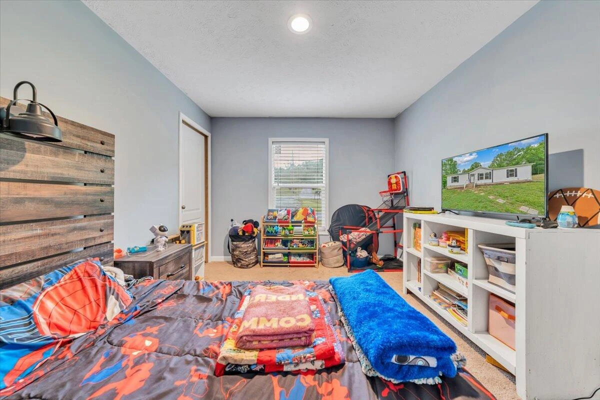 12328 Hardy RD - Photo 33