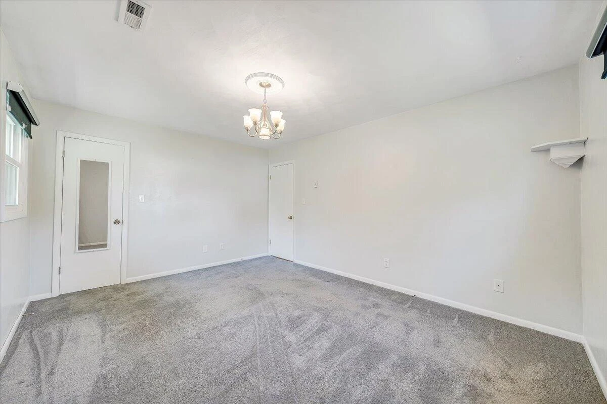1079 Mildred ST - Photo 23