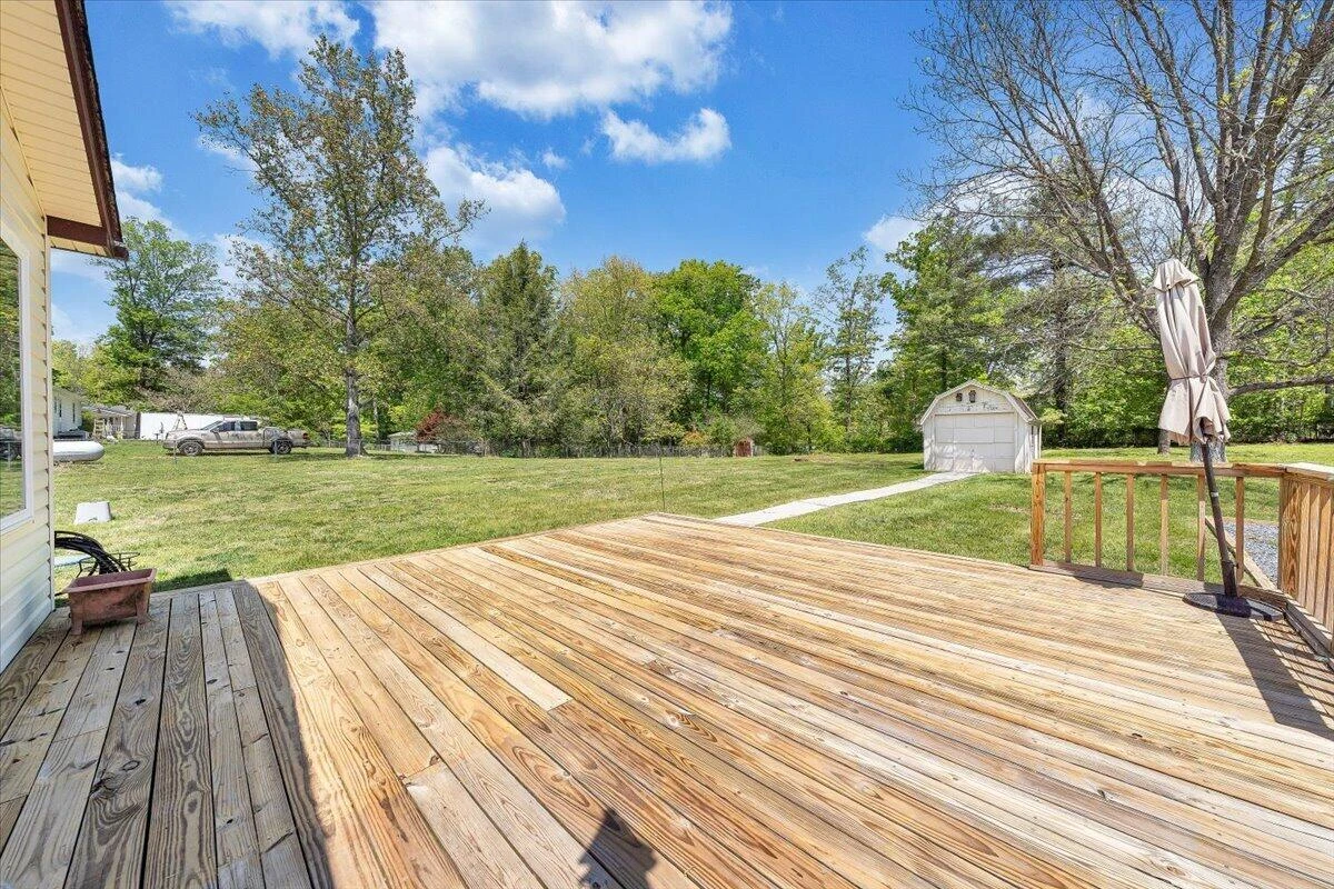 1079 Mildred ST - Photo 37