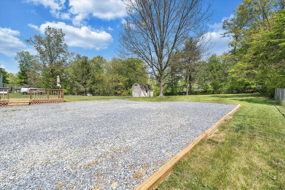 1079 Mildred ST - Photo 40
