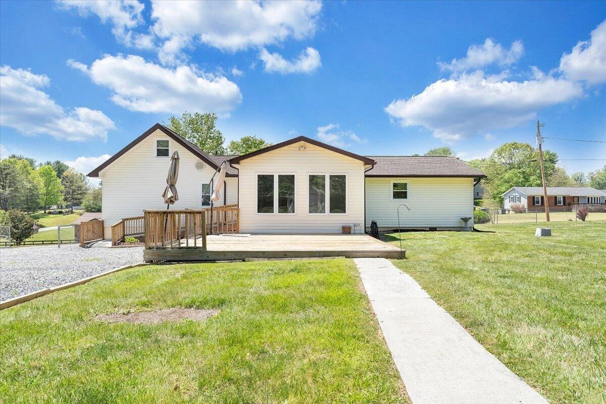 1079 Mildred ST - Photo 44