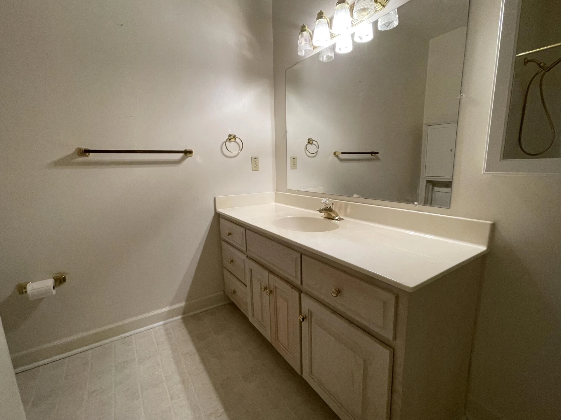3060 Mcvitty Forest DR #211 - Photo 24