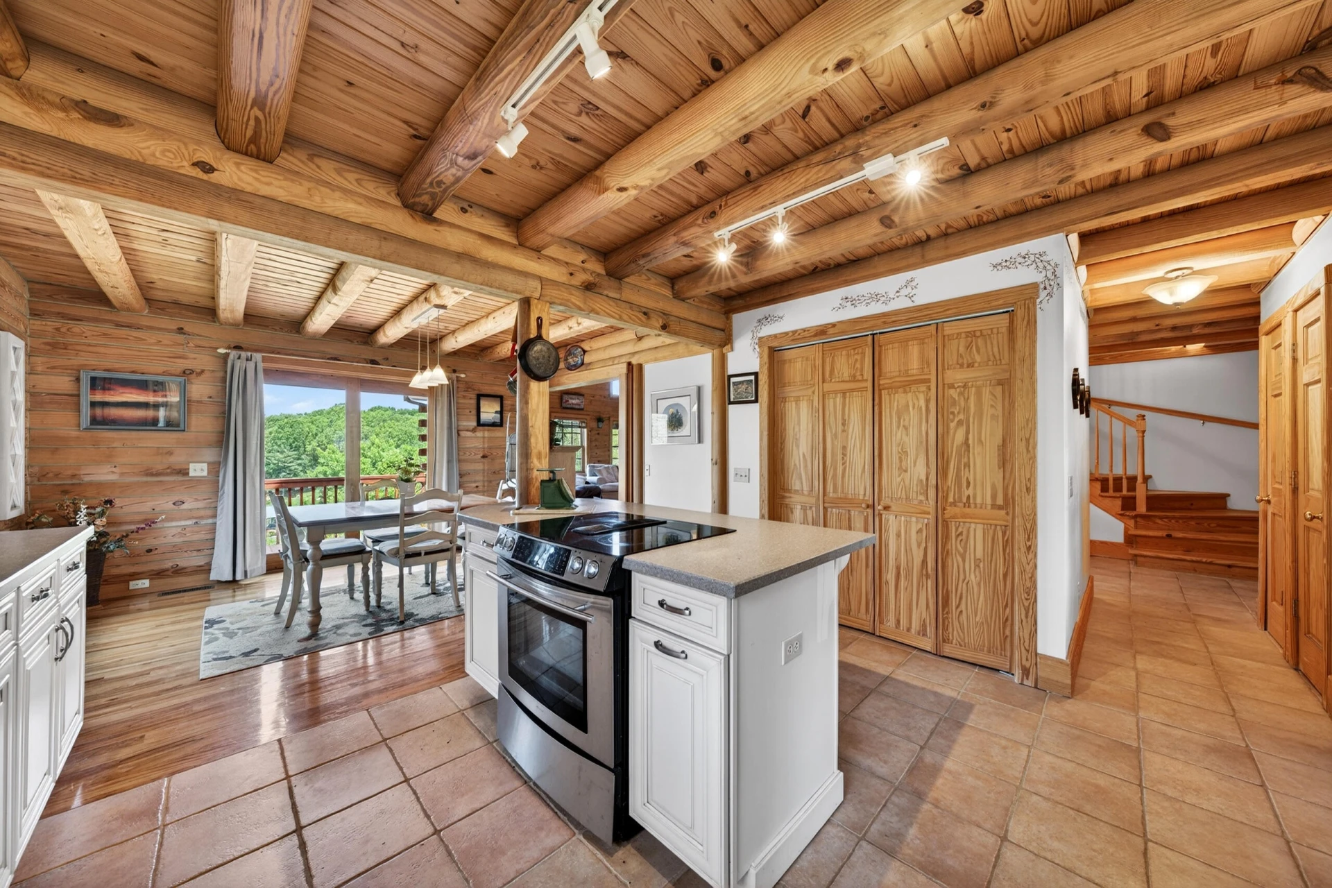 104 Pebble Brook LN - Photo 17