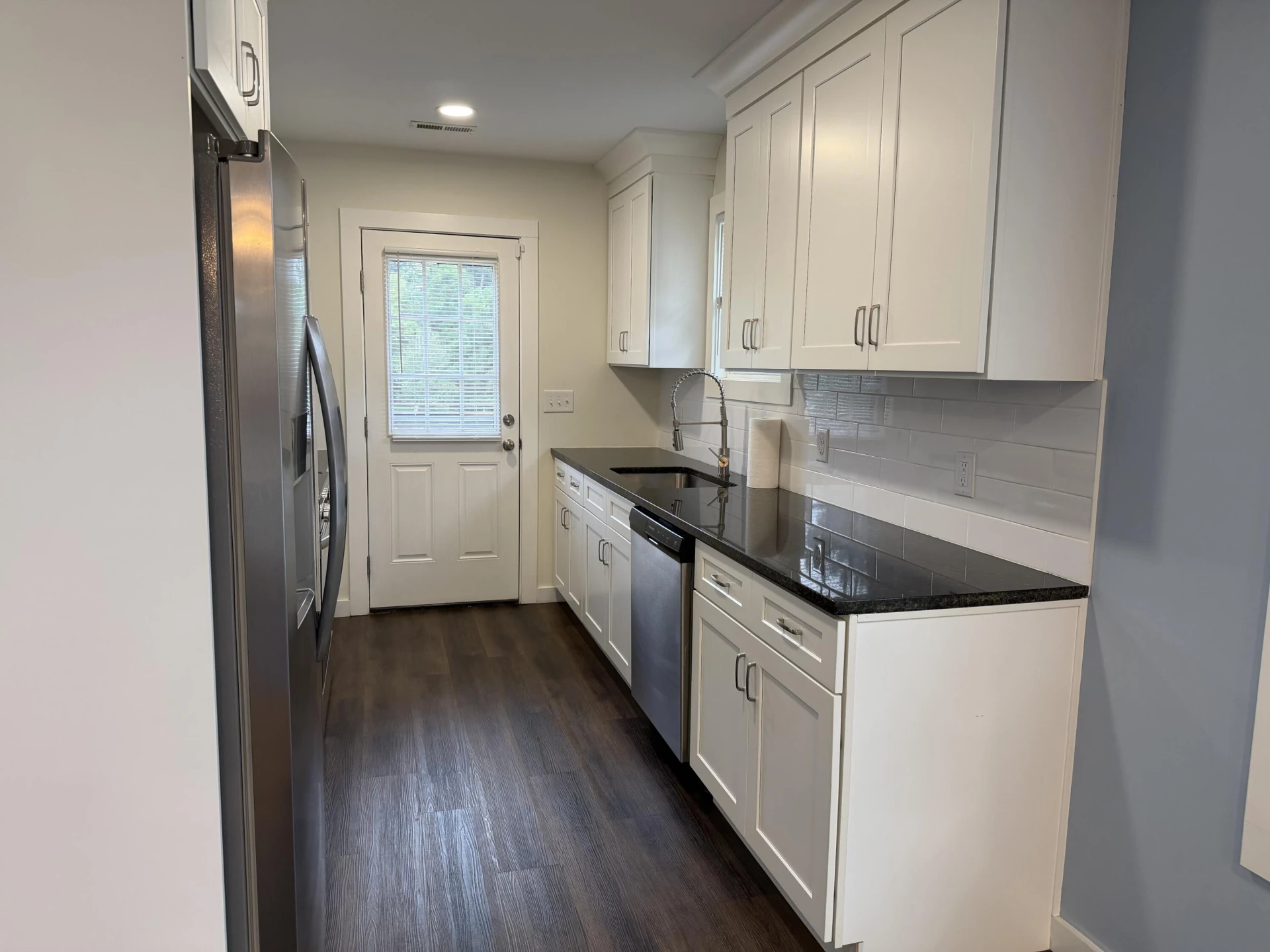 321 Craig AVE - Photo 10