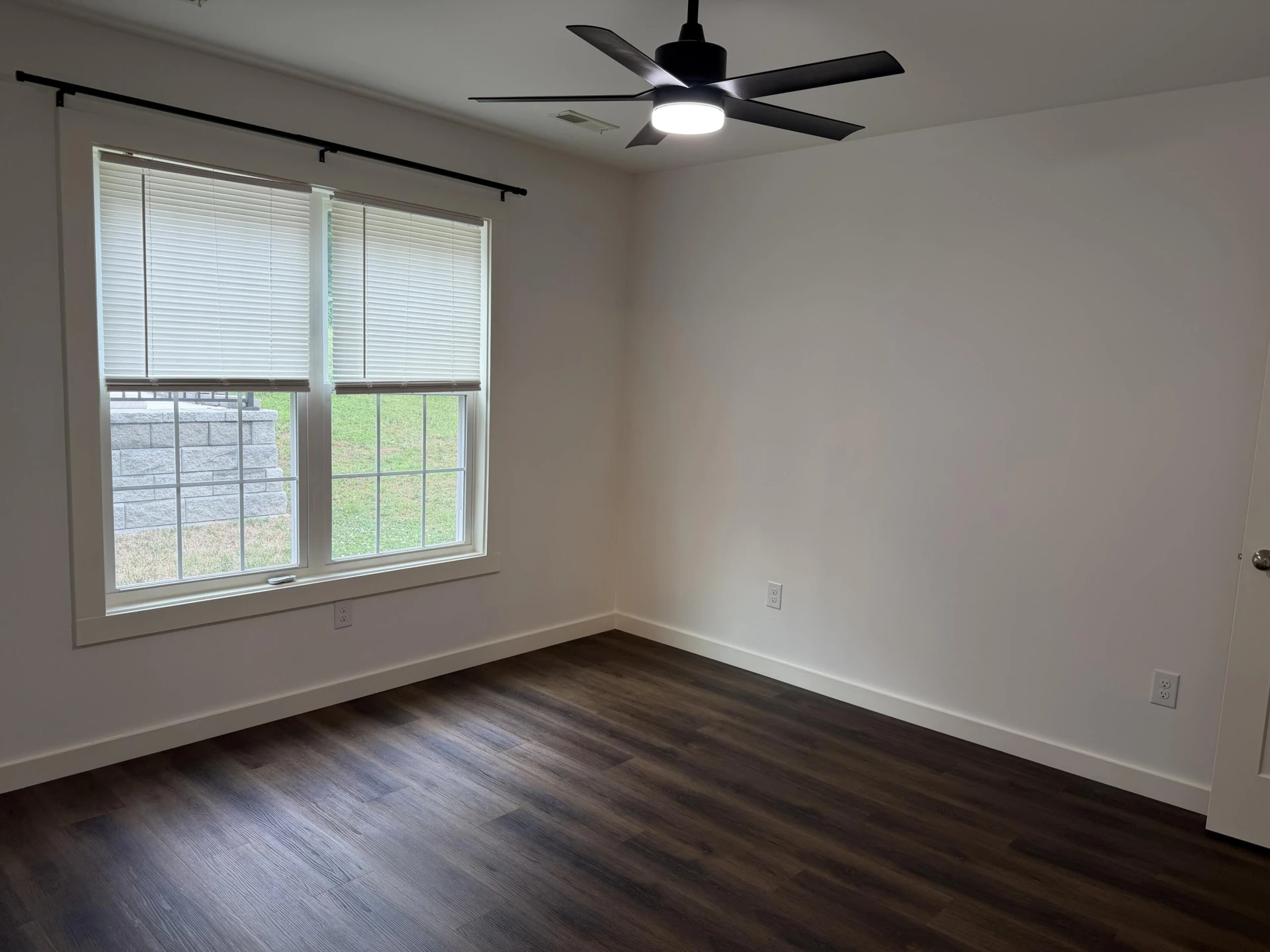 321 Craig AVE - Photo 13