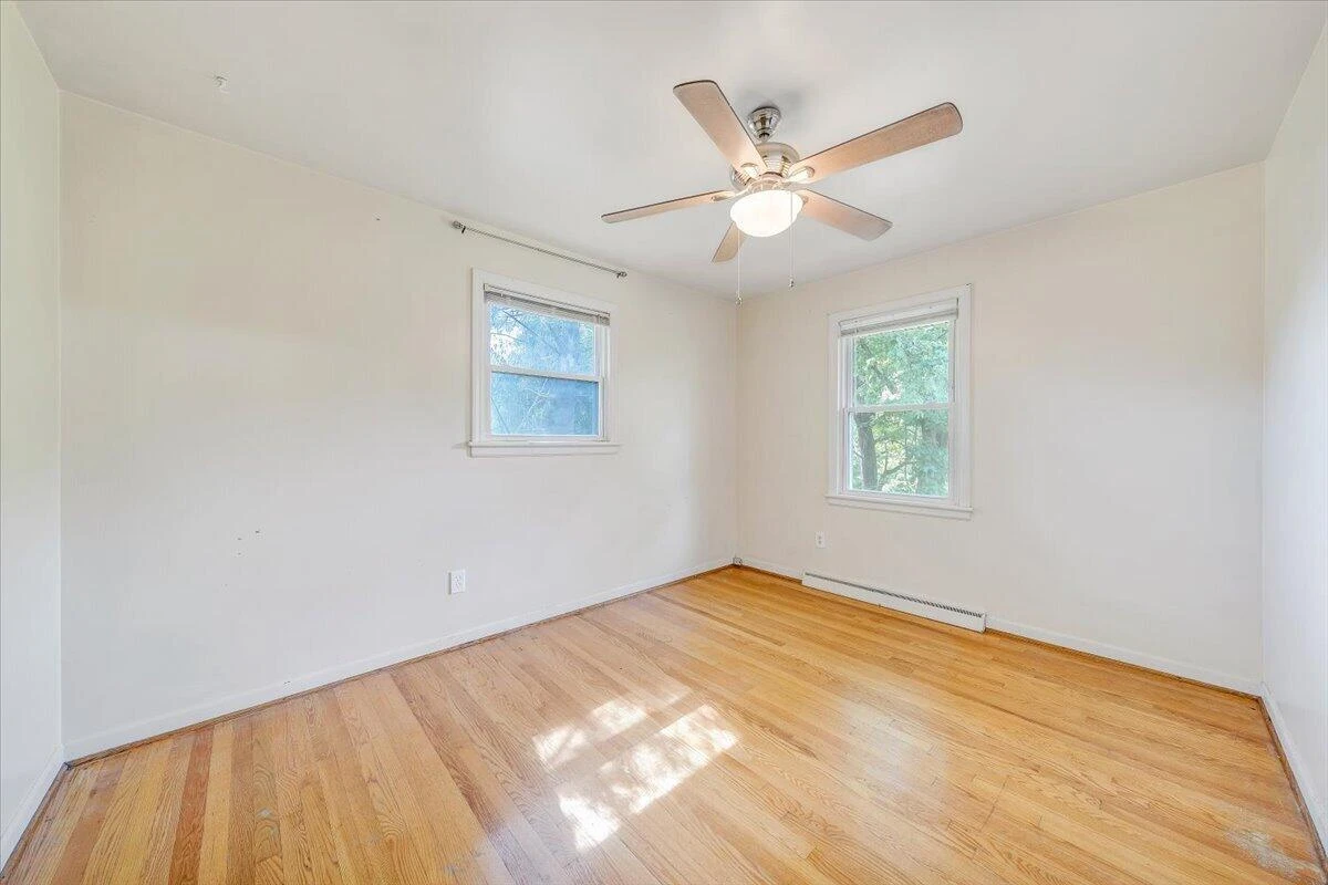 4852 Autumn LN NW - Photo 8