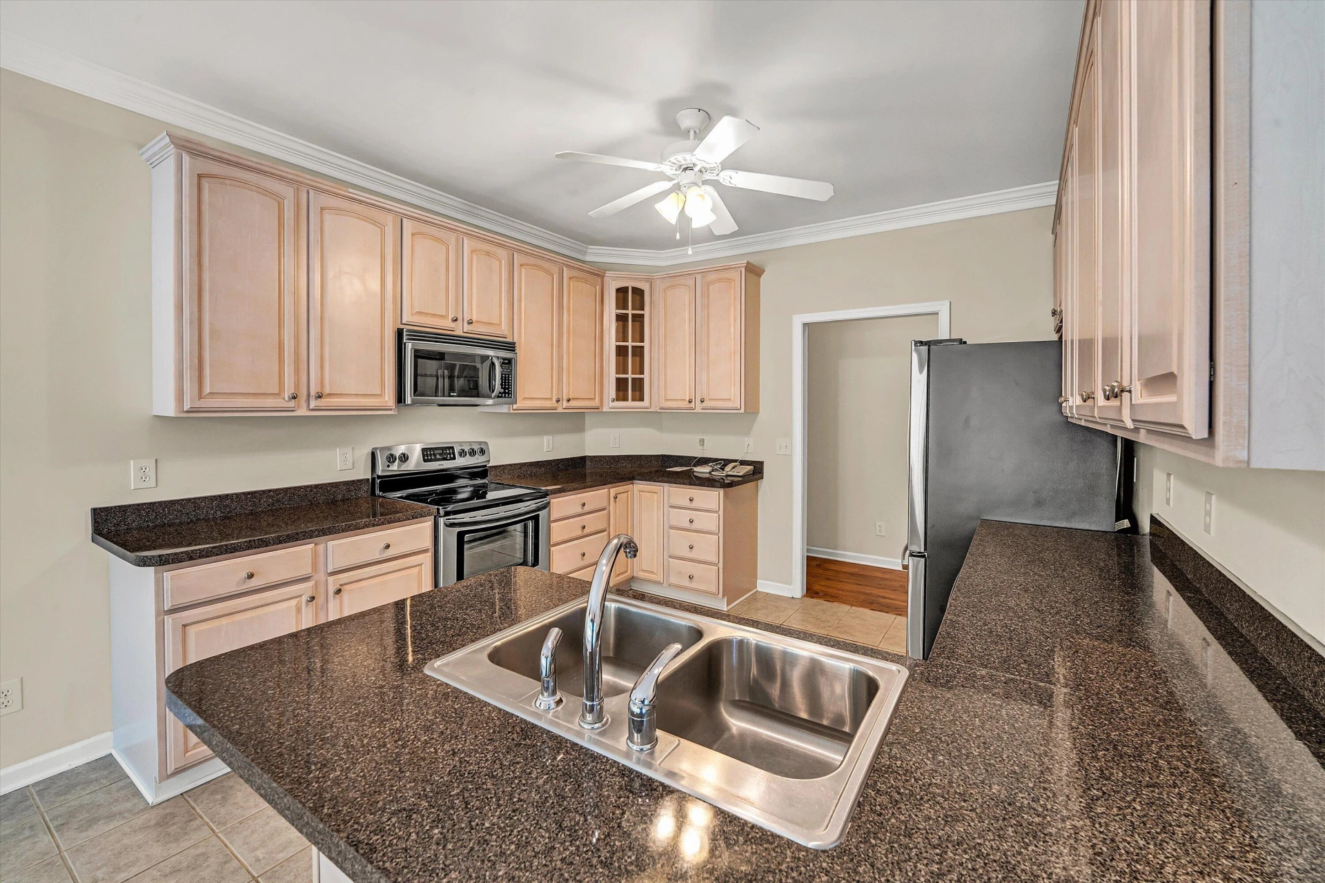 207 Duncraig DR - Photo 15