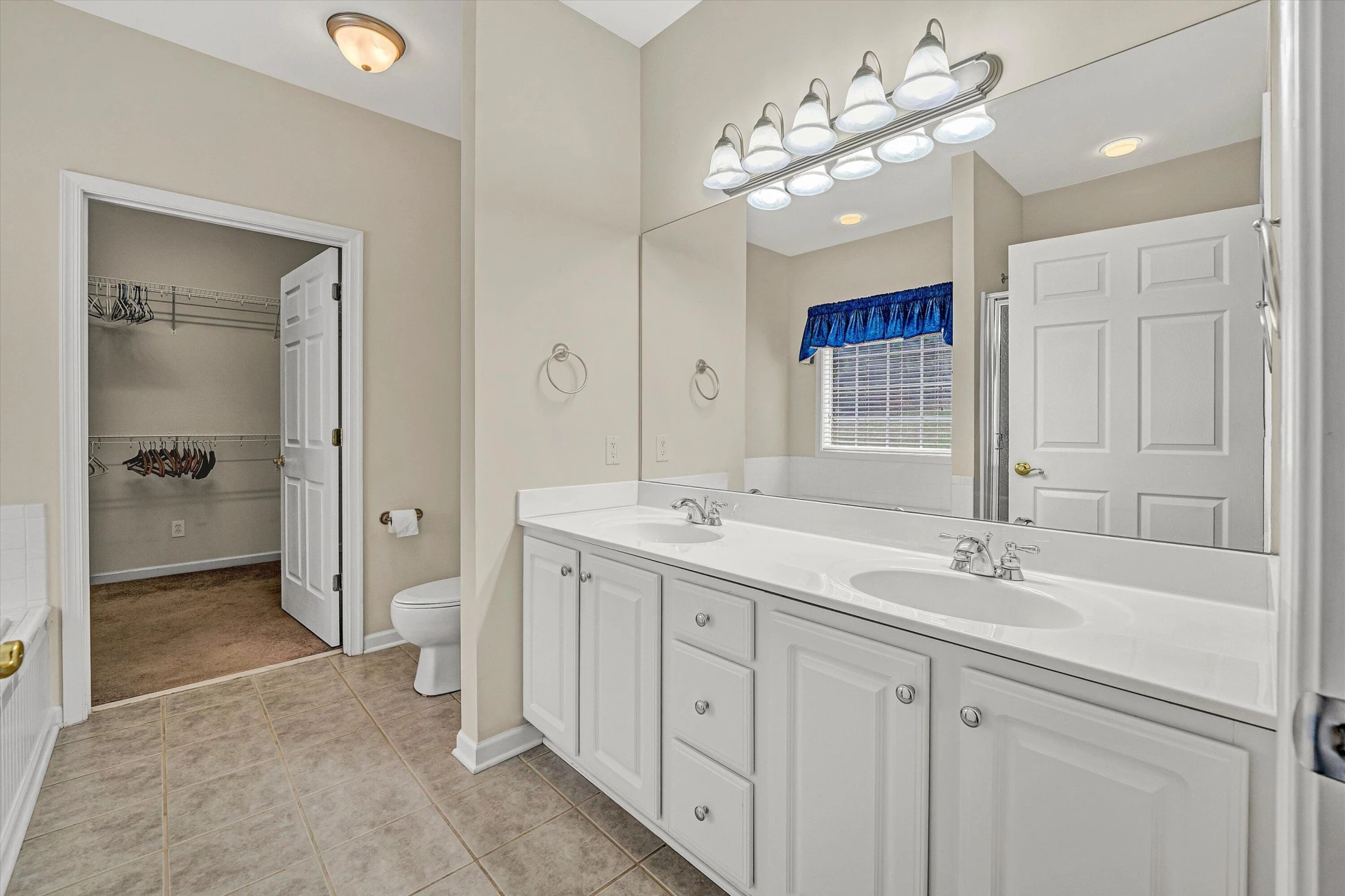 207 Duncraig DR - Photo 23