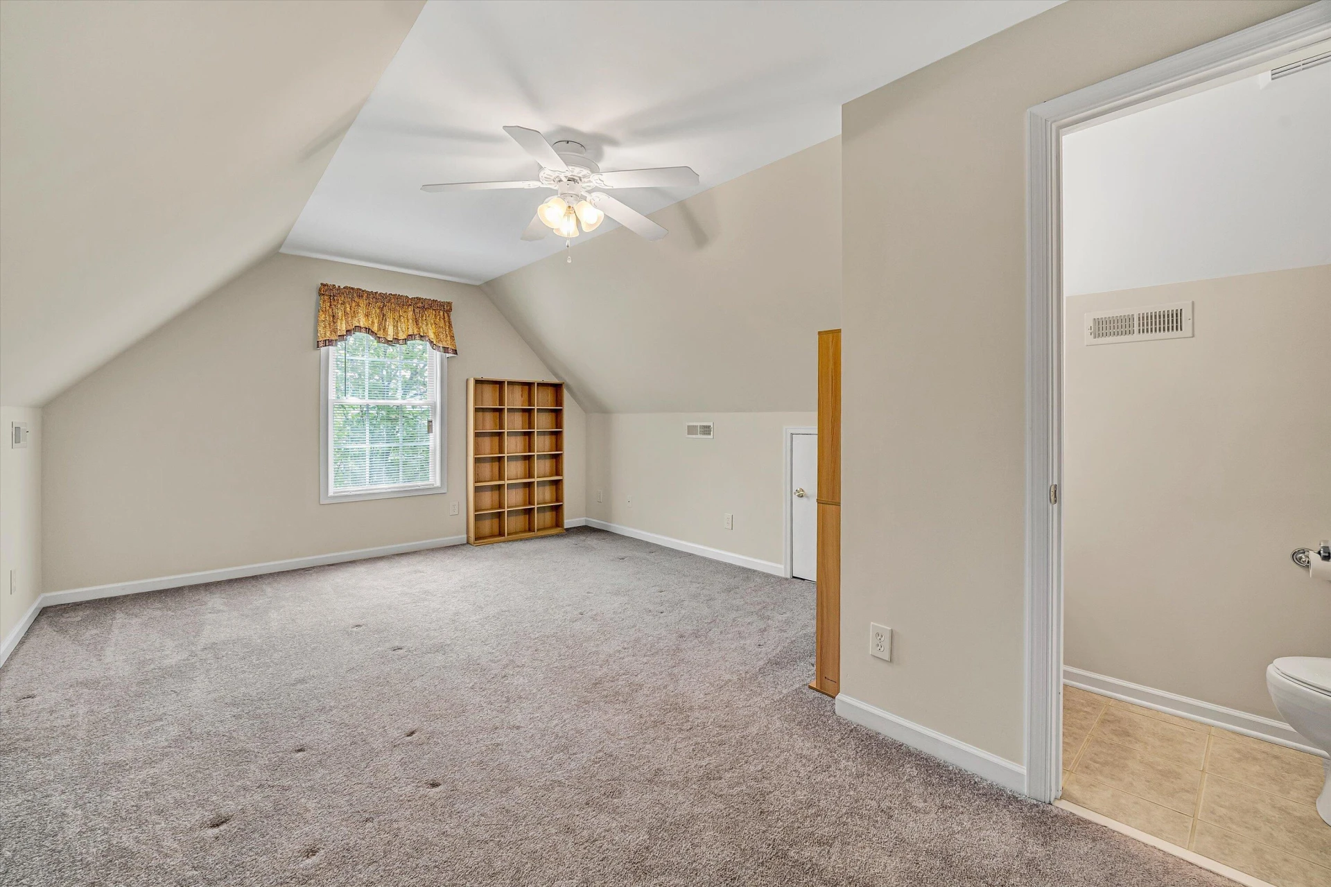 207 Duncraig DR - Photo 32
