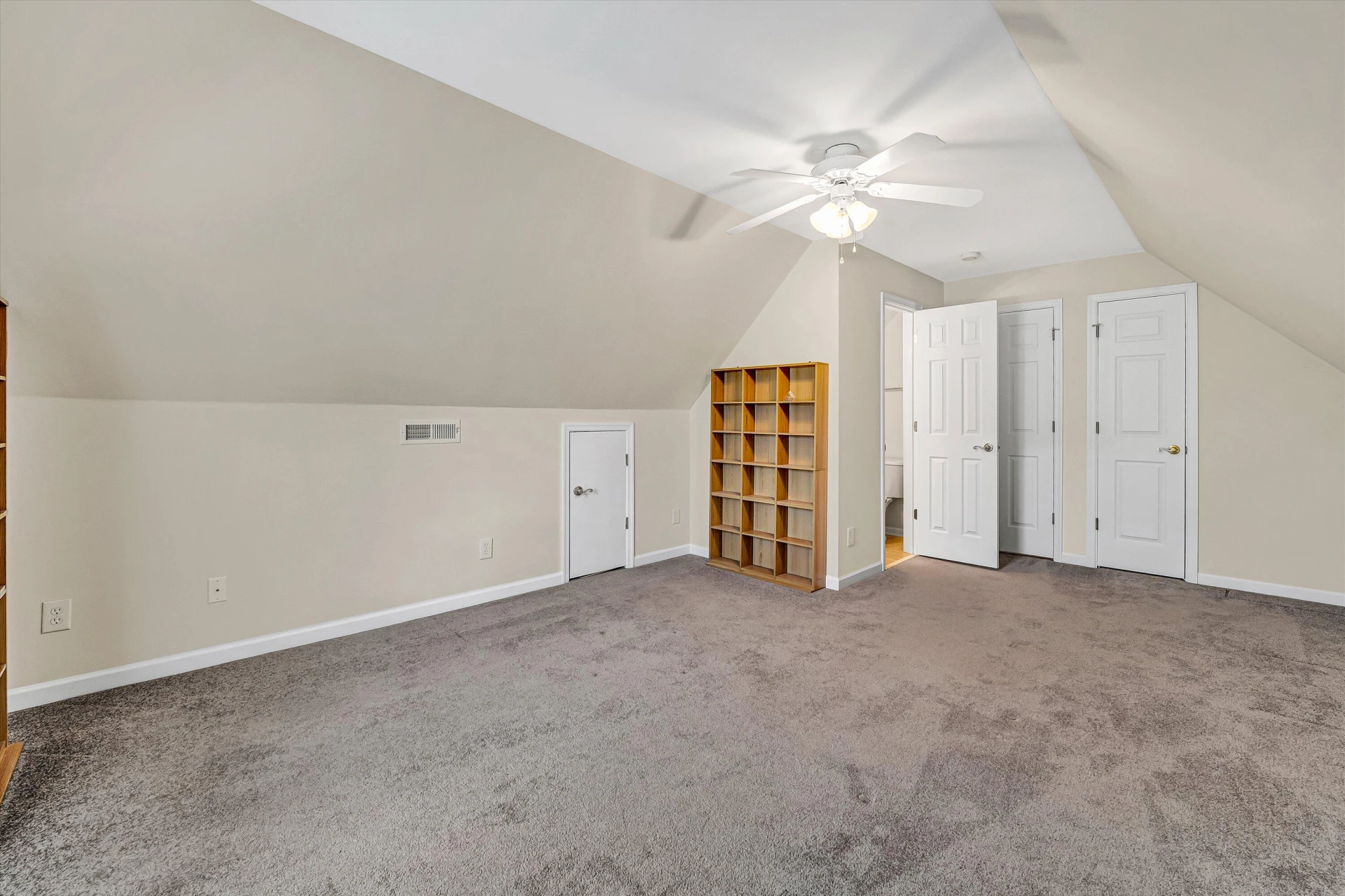 207 Duncraig DR - Photo 34